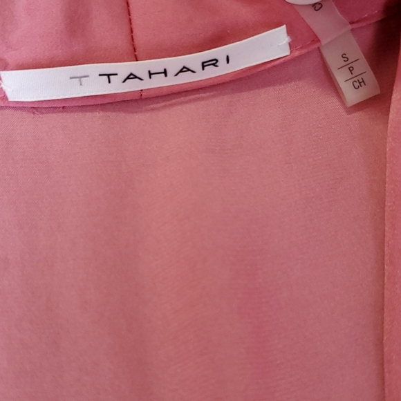 Tahari sleeveless blouse in pretty, rich pink. - Picture 3 of 3